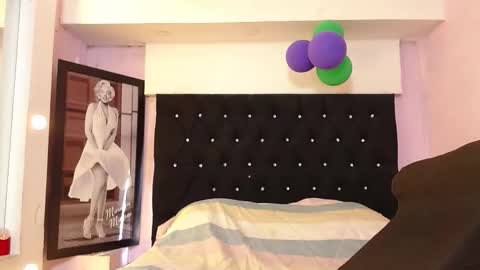 Snapshot of kittybonx chatting on November 2025 01:02:01 PM paola online show from November 2025 01:02:01 PM