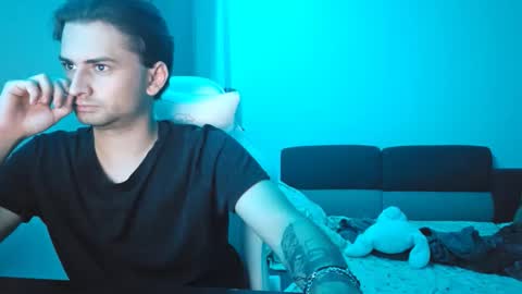 Eliz online show from November 2025 10:41:02 PM