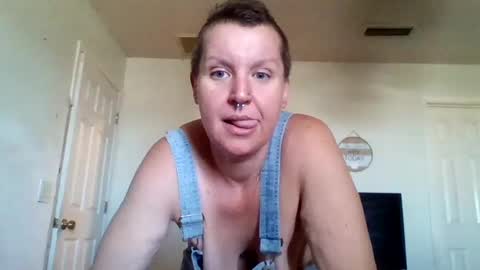 Snapshot of kittykay86 chatting on July 2026 07:35:01 PM Bella Blue BBW online show from July 2026 07:35:01 PM