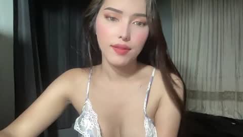 Snapshot of kittylickerfucker69 chatting on June 2026 05:03:02 AM Grace online show from June 2026 05:03:02 AM