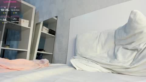 Snapshot of kittyloffe chatting on September 2025 03:35:02 PM Monika online show from September 2025 03:35:02 PM