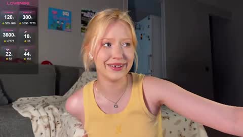 Snapshot of kittyloffe chatting on July 2026 03:15:02 AM Monika online show from July 2026 03:15:02 AM
