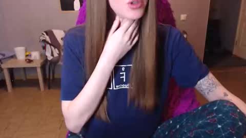 KittyloveMoon online show from April 2026 08:25:02 PM