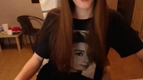 KittyloveMoon online show from April 2026 07:48:01 PM