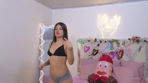 Kitty  online show from March 2025 01:25:02 AM