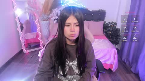 Snapshot of kittystart_tay chatting on December 2024 07:29:02 PM Kitty online show from December 2024 07:29:02 PM