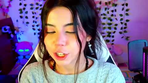 Kittyuwu  online show from November 2025 07:45:02 PM