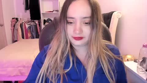 Snapshot of kittywantslove23 chatting on October 2025 10:41:01 PM kittywantslove23 online show from October 2025 10:41:01 PM