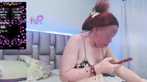 Snapshot of kittywhiteass chatting on May 2026 06:21:02 AM kittywhiteass online show from May 2026 06:21:02 AM