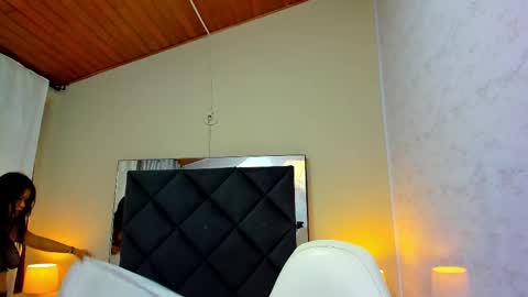 kitty online show from October 2025 11:18:01 AM