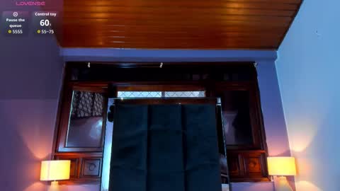 kitty online show from November 2025 07:12:01 PM