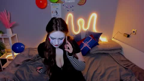 Rina online show from October 2025 01:28:01 AM