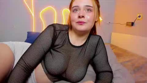 Rina online show from November 2025 01:16:02 AM