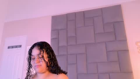 Kitty Hill online show from October 2025 04:41:02 AM