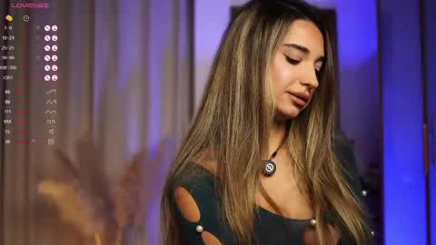 Erika online show from October 2025 07:00:01 PM