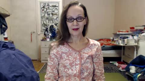 KiuminBerry online show from December 2024 06:40:01 PM