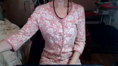 KiuminBerry online show from October 2025 11:19:01 AM