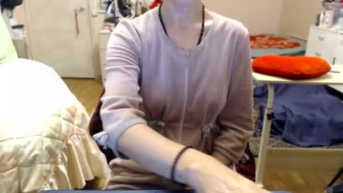 KiuminBerry online show from November 2025 03:22:01 PM