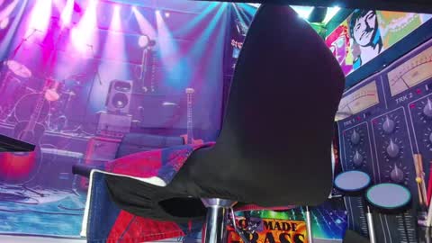 kiveuxmakeu online show from December 2024 02:03:02 AM