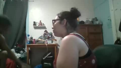 Snapshot of kivs19 chatting on November 2025 12:35:02 AM kivs19 online show from November 2025 12:35:02 AM