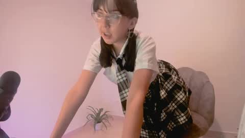 Little piece of fruit online show from January 2025 11:45:02 PM