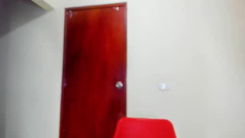 Snapshot of kiwi_mmm chatting on September 2025 11:18:01 PM kiwi_mmm online show from September 2025 11:18:01 PM