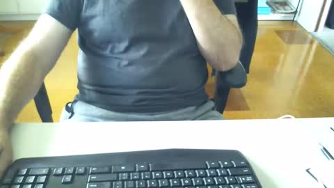 Snapshot of kiwiguy17 chatting on March 2026 03:12:02 AM kiwiguy17 online show from March 2026 03:12:02 AM