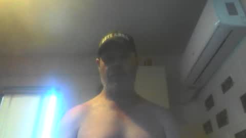 kiwiguy19773 online show from January 2026 12:38:01 AM