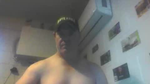 kiwiguy19773 online show from May 2026 03:55:01 AM