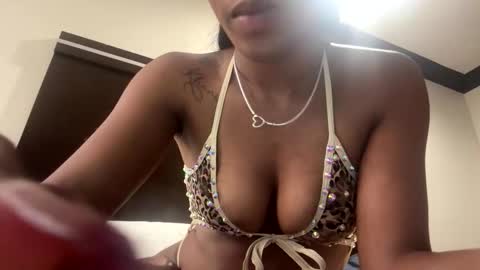 Snapshot of kiwirichi3 chatting on January 2026 06:48:01 AM Kiwirichi3 online show from January 2026 06:48:01 AM