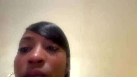 Snapshot of kiwirichi3 chatting on February 2026 12:04:02 PM Kiwirichi3 online show from February 2026 12:04:02 PM