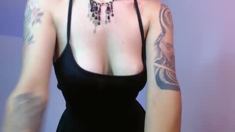 kiyu online show from December 2024 01:51:02 AM