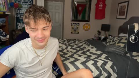 Kyle online show from December 2024 03:49:02 PM