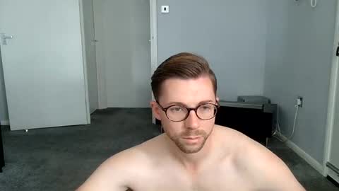 kkezzy online show from June 2026 11:38:01 AM