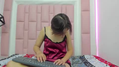 Klaret online show from September 2025 01:05:01 PM