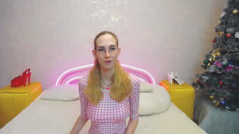 Klary online show from January 2025 11:17:02 AM