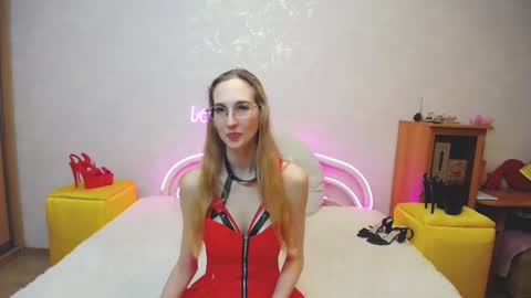 Klary online show from March 2025 05:11:02 PM