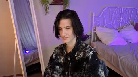 Klaude Jam online show from April 2026 09:05:01 PM