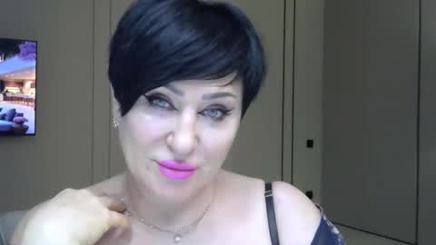 kleo901854860422 online show from May 2026 07:00:01 PM
