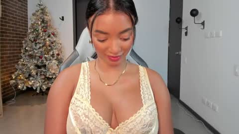 Christina online show from December 2024 10:52:02 PM