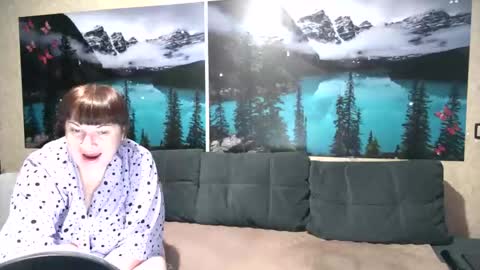 Kleosnow online show from September 2025 08:47:01 AM