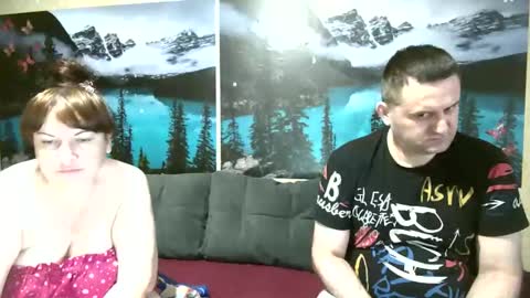 Kleosnow online show from November 2025 09:32:01 AM