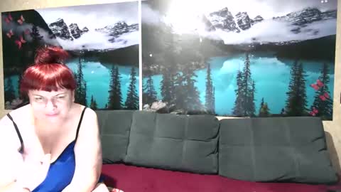 Kleosnow online show from November 2025 09:42:02 AM