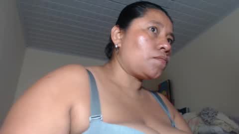 Kloe online show from February 2025 08:11:02 PM