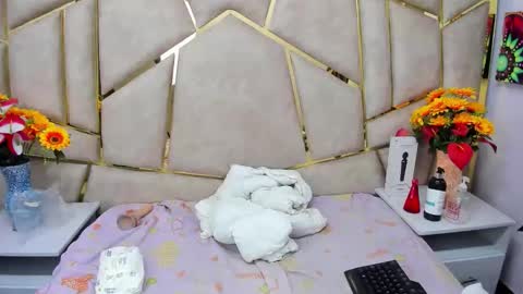 kloe online show from October 2025 05:46:01 AM