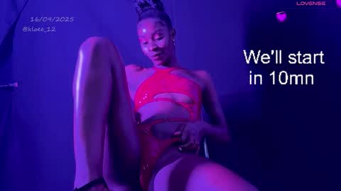 K L O E online show from September 2025 12:06:01 PM