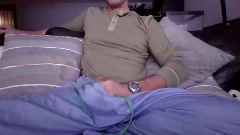 Knight3975 online show from November 2025 08:39:02 AM