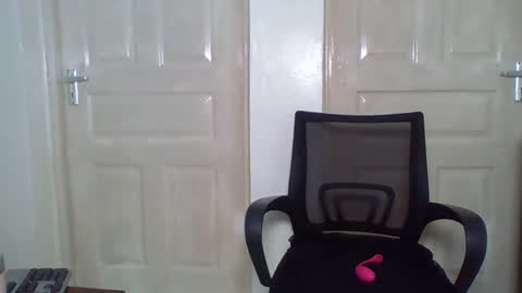 Snapshot of knight_nurse69 chatting on October 2025 12:07:02 AM knight_nurse69 online show from October 2025 12:07:02 AM