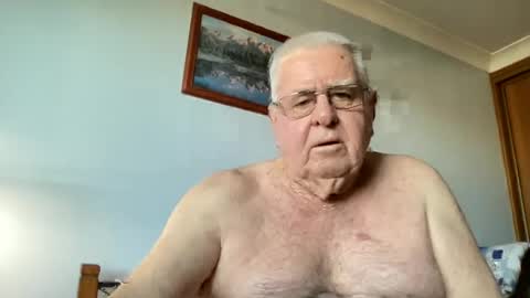 Aussiedude online show from June 2026 05:37:01 AM