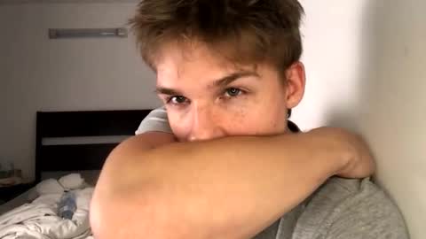 Snapshot of knotsiemens chatting on September 2025 08:58:01 PM Adam online show from September 2025 08:58:01 PM